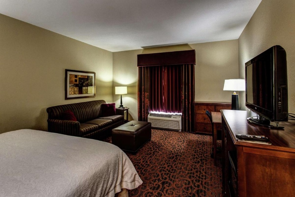 King Room - Hearing Access/Non-Smoking